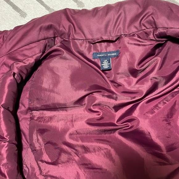 ❄️Vintage Tommy Hilfiger Womens Sm Insulated Puffer Full Zip Vest Plum/Burgundy - Picture 7 of 9